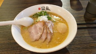 [photo](media:AgACAgUAAx0CQEMBJgABDCWLX1YPIQkFVsHO1vM5yCfl30GVgp4AAueqMRte97FWjEvopOCgOtqYt2ZrdAADAQADAgADbQADKncGAAEbBA@telegram)