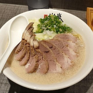 [photo](media:AgADBQAD0KgxG3BNAAFWIbHZNlVUWOWgsvkyAAQBAAMCAANtAAOy4QACFgQ@telegram)